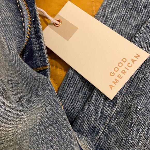 Good American Good Legs Crop jeans - Picture 2 of 5